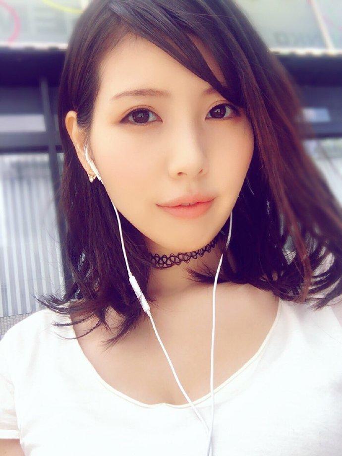 伏见彩香(ふしみ彩香)可以靠奶吃饭的美女画家-伊尤台