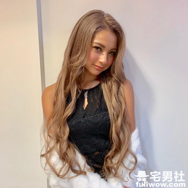 火辣黑肉混血女模《木村有希》性感诱惑是王道!-伊尤台