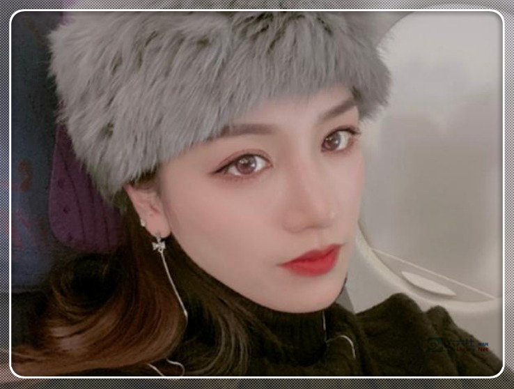德杯最美女解说李芳艺蕾乱搞是真假?-伊尤台