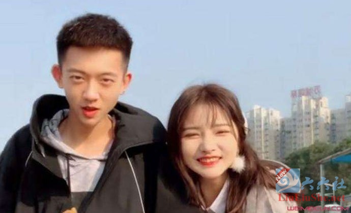 次惑小仙女直播哭了全程,次惑小仙女和快手佳帅分手原因是什么?-伊尤台