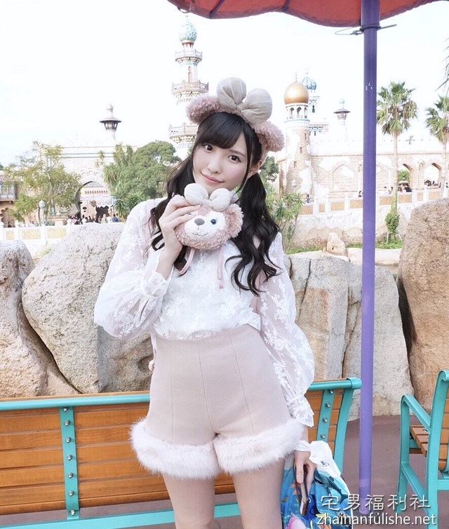 桥本有菜「双马尾扮达菲熊」，无辜大眼装可爱自拍萌翻所有人了！-伊尤台