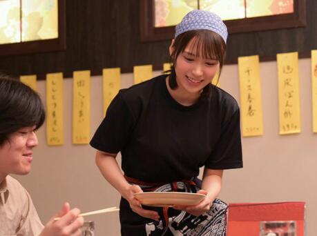 小仓七海自爆打工经历,天天有人点她下饭-伊尤台