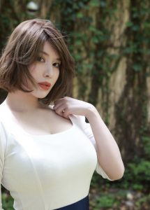 J罩杯神球正妹《凪光》精选作品推荐封面及内容剧情预览-伊尤台