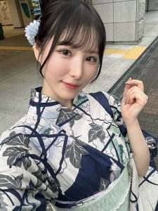 天然美少女《香水纯》精选作品推荐封面及内容剧情预览-伊尤台