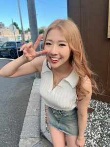 I级巨球人妻《七原纱由》精选作品推荐封面及内容剧情预览-伊尤台